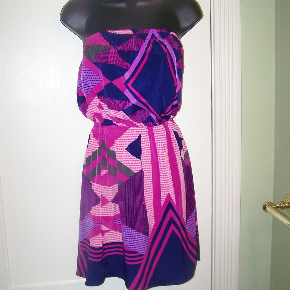 Express Womans Dress Banded Multi Geo Print Small